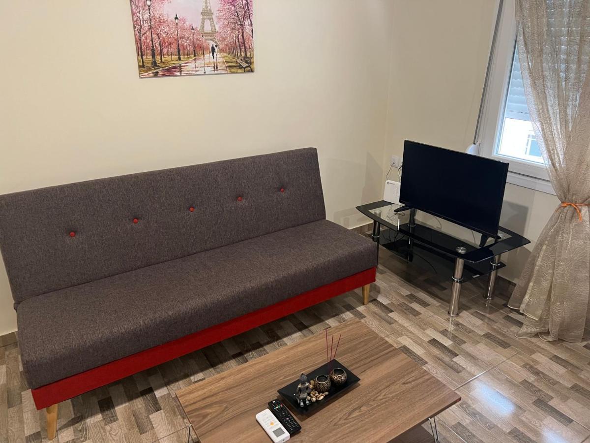 Elegant Studio Mytilini Apartment Bagian luar foto